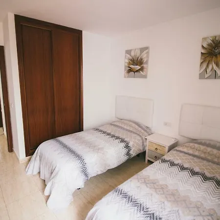 Sara 5 Apartment